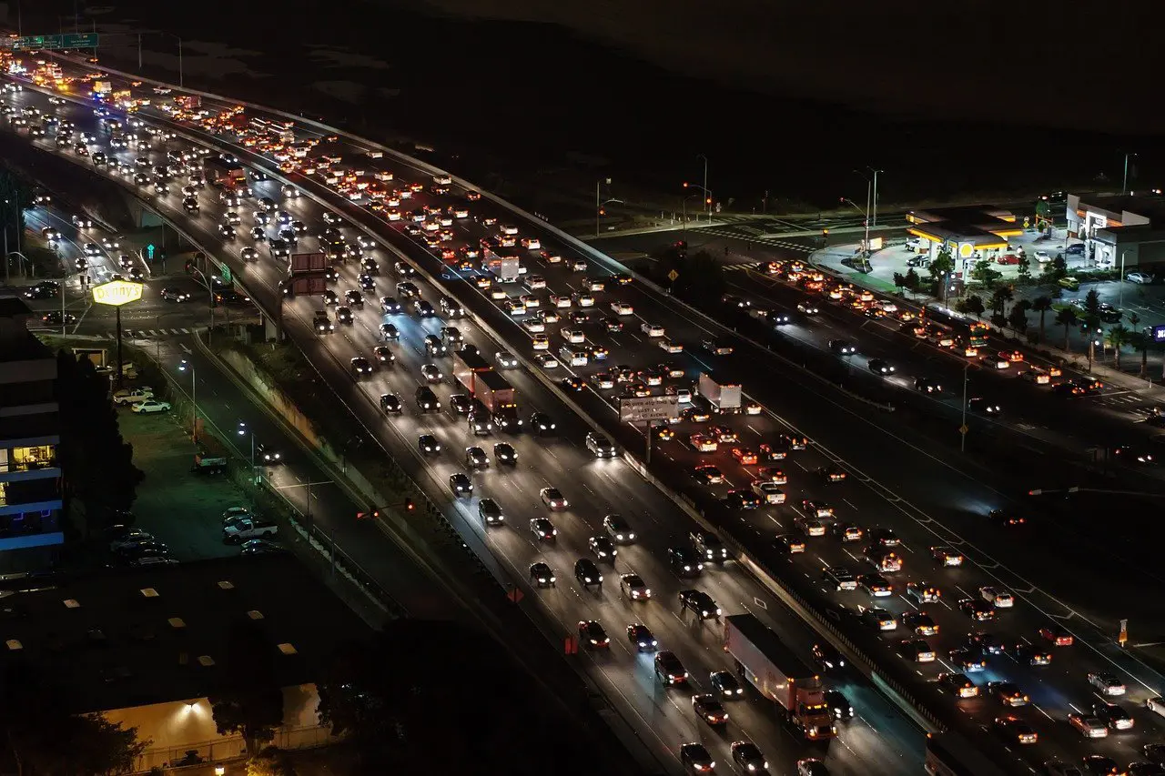 traffic jam 1703575 1280