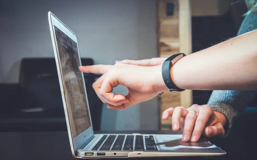 Logistics in the Digital Age: From Traditional Sales to Strategic Marketing